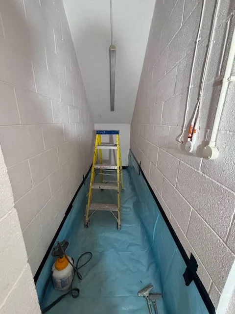 HSE-licensed asbestos gasket strip-out in WC1